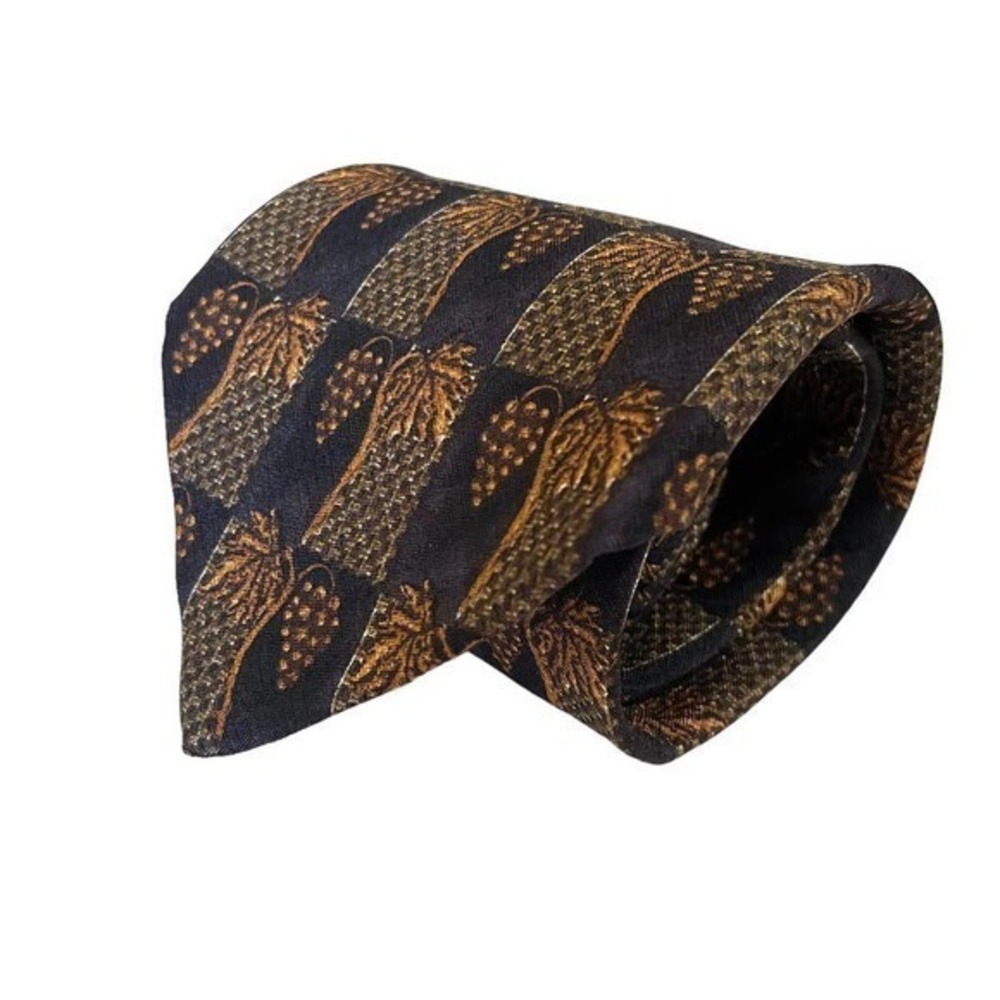 Ermenegildo Zegna Exclusive Design Grape Leaf Silk Print Tie - Made in Italy
